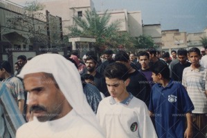 تشييع الشهيد حسين العشيري في قرية الدير، أحد شهداء الانتفاضة الدستورية في البحرين 1994-1999