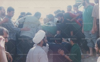 تشييع شهداء الانتفاضة الدستورية في البحرين 1994-1999